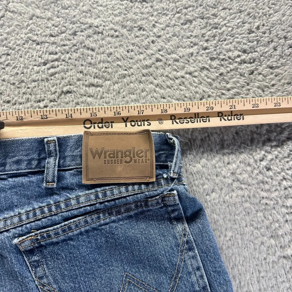 Wrangler Rugged Wear Jeans 36x30 Blue Cotton Denim Straight Leg Relaxed Workwear